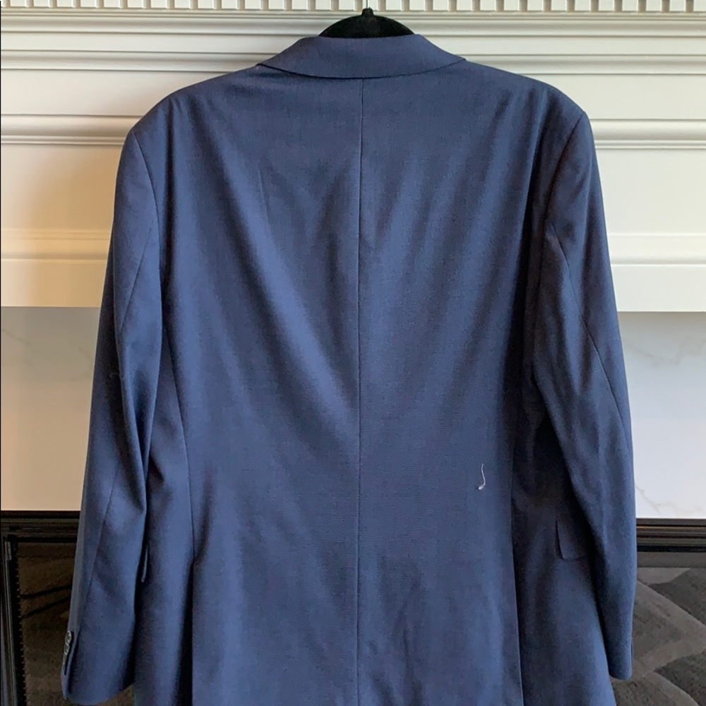 Suit - Picture 2 of 4